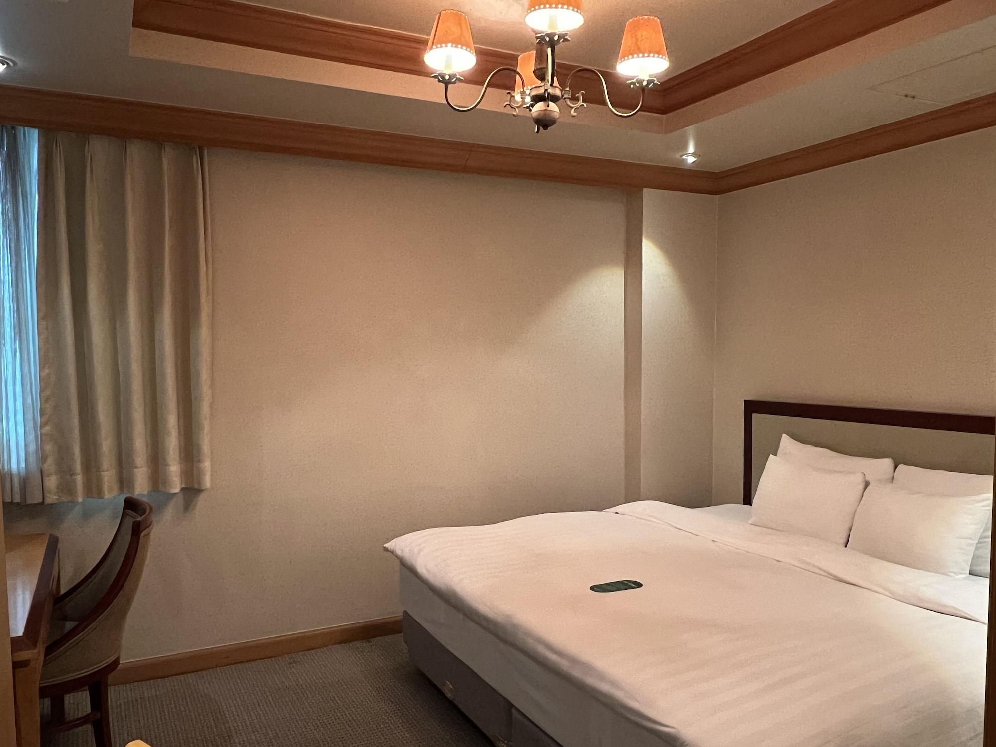 Hotel International Changwon Extérieur photo