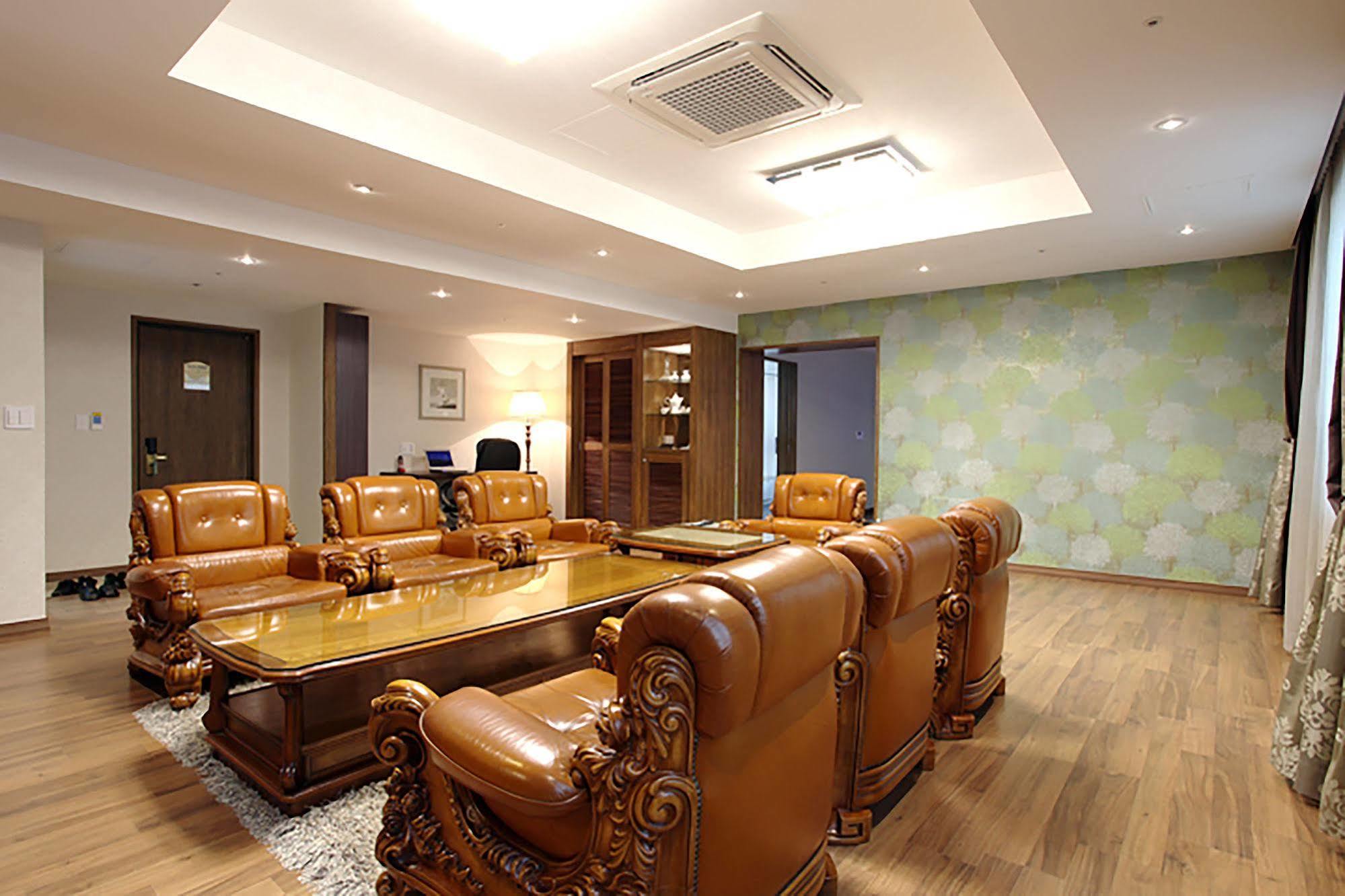 Hotel International Changwon Extérieur photo