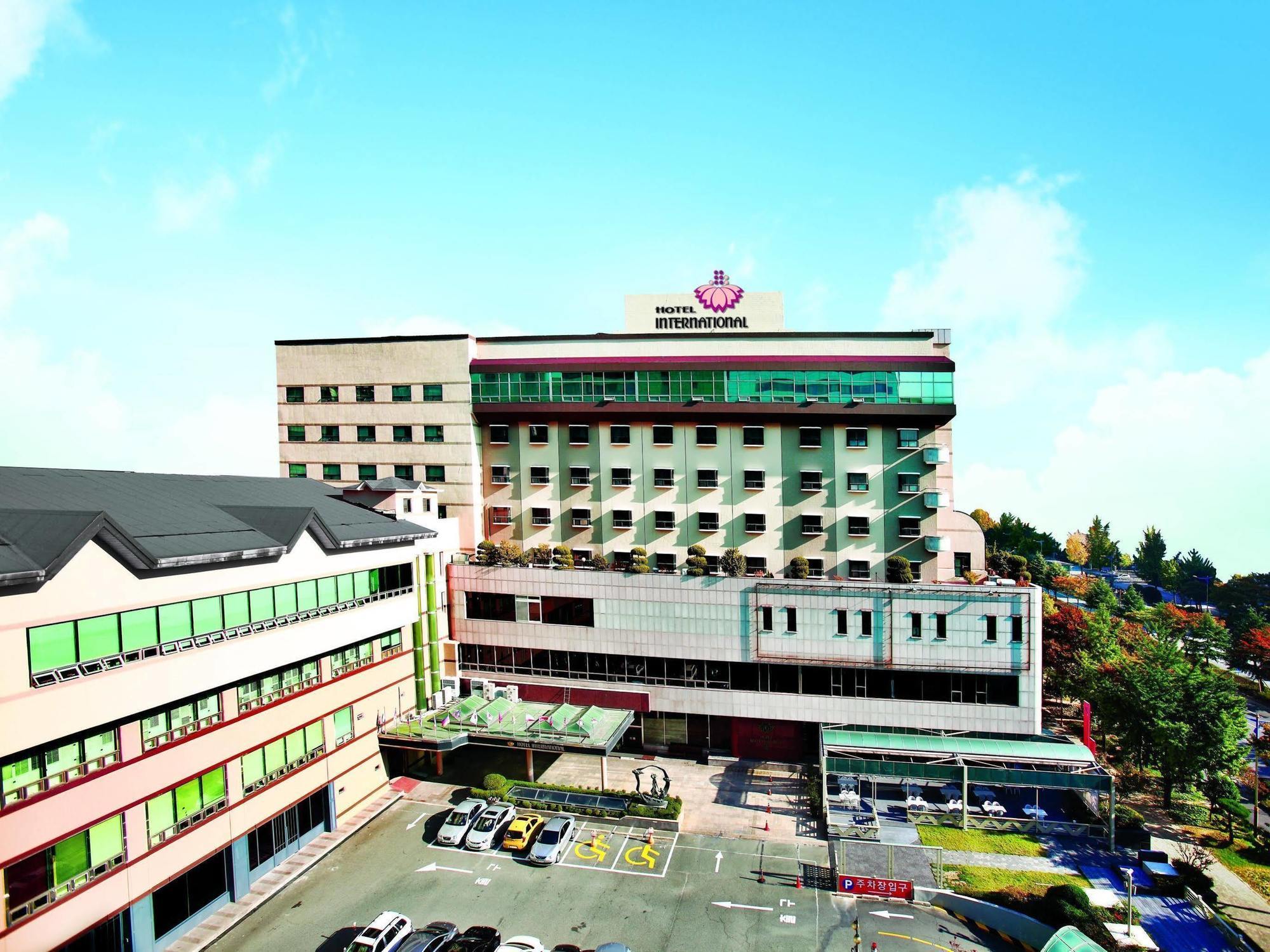 Hotel International Changwon Extérieur photo