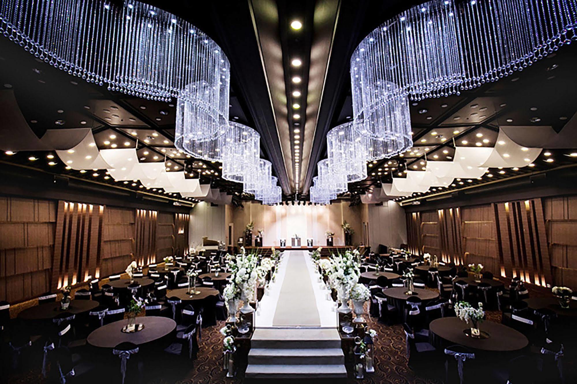 Hotel International Changwon Extérieur photo
