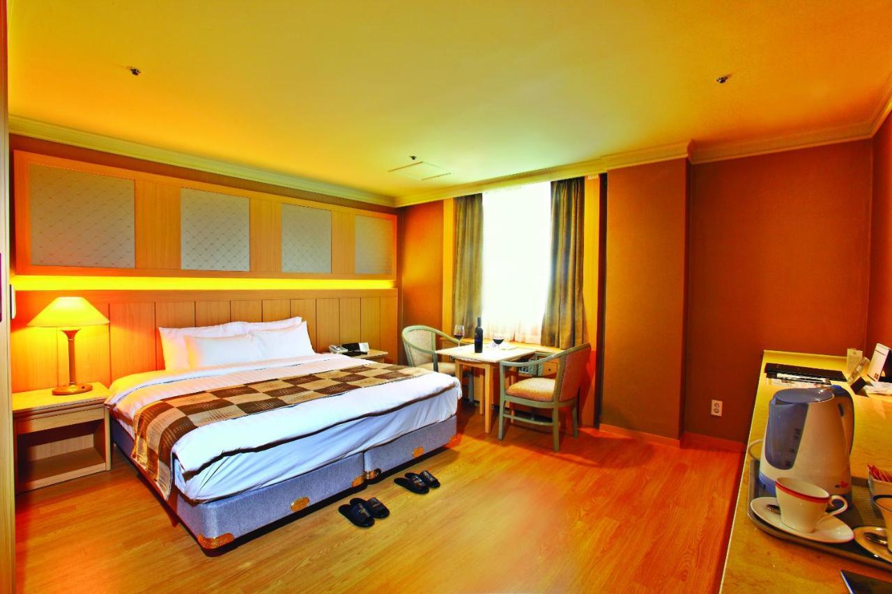 Hotel International Changwon Extérieur photo